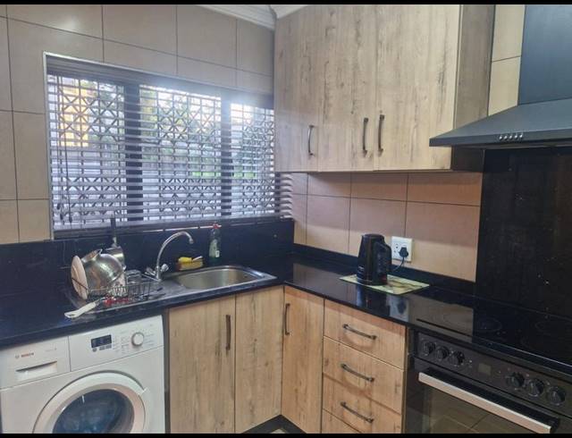 4 BEDROOM DUPLEX FOR SALE IN ESCOMBE